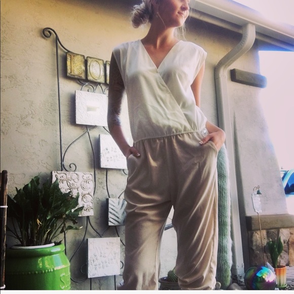 NWT Guess silk jumpsuit - Picture 6 of 8